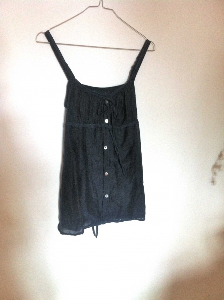 Blaues Top Bluse Perlmuttknöpfe