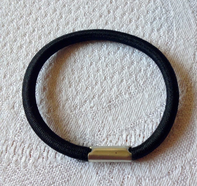 Fünf neue Haargummis