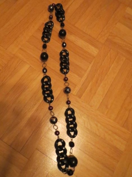 Kette, sehr schön, 44 cm