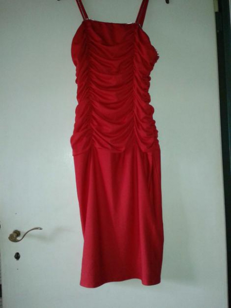 Rotes Kleid