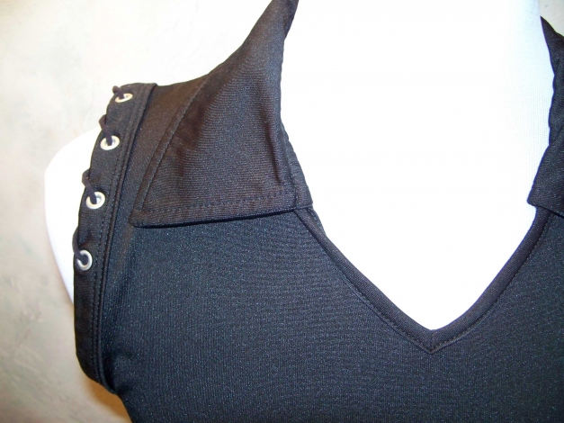 COLOURS OF THE WORLD// Rockiges Biker-Shirt (Gothic)