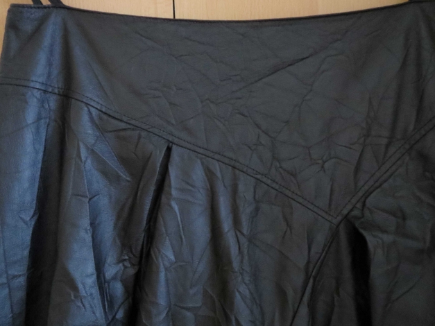 Rock, Lederoptik, Gr.40/42, schwarz