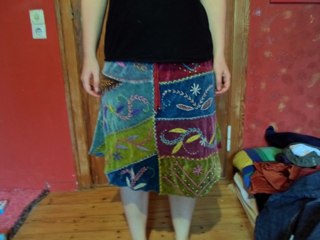 schöner bunter Samtrock, Hippie