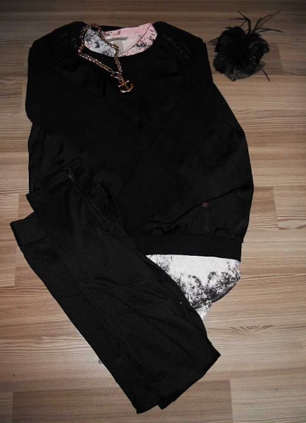 Pullover mit Leder-Applikation