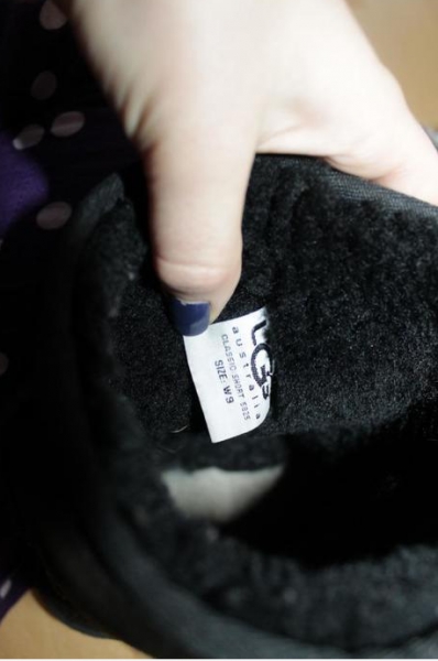 Classic short UGGs, schwarz, Größe 39