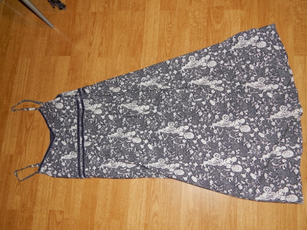 Blümchen Sommerkleid Gr. M der Marke H&M