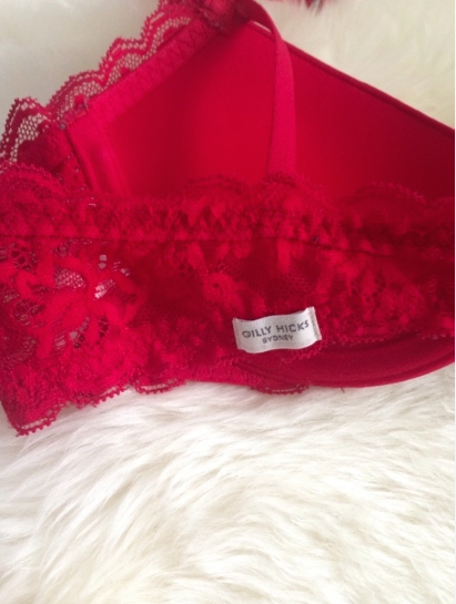 Gilly Hicks Push'Em Up Plunge