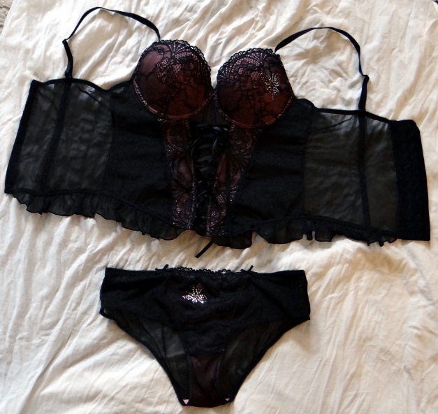 schwarz-rosa Corsage plus passendem Slip von C&A, 85B/40