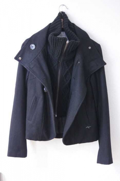 Tolle Winterjacke mit Strick in schwarz