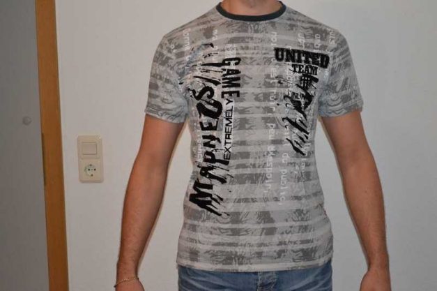 Design T-Shirt in Grau