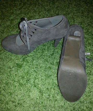 süße Pumps in taupe 41