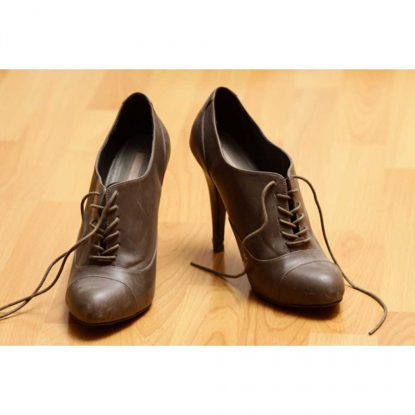 Zara Schnürschuhe High Heels