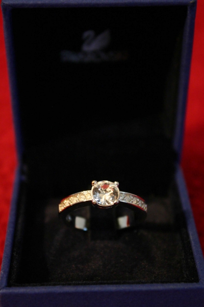 Echter Swarovski Ring mit Swarovski-Strassteinen