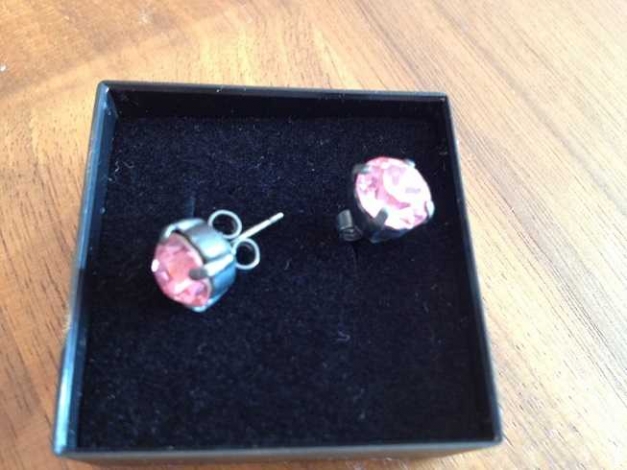 Swarovski- Stein / funkelnde rosa Ohrstecker  