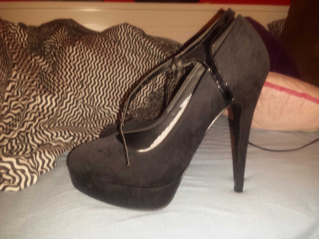 Schwarze High Heels