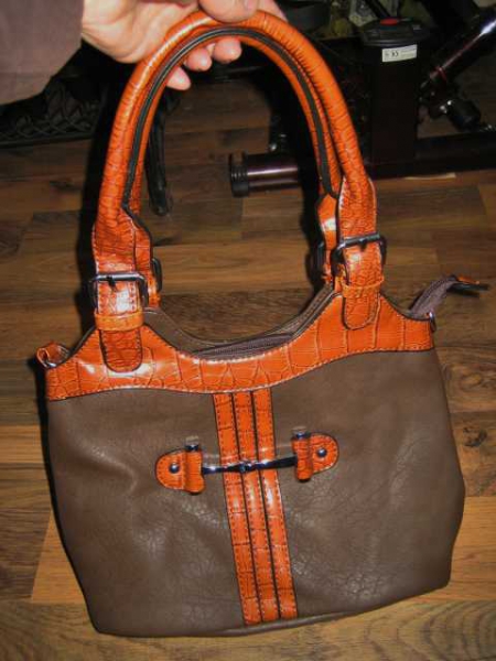 Handtasche neu
