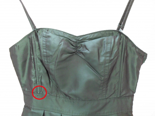 Ungetragenes kurzes H&M Cocktailkleid grün