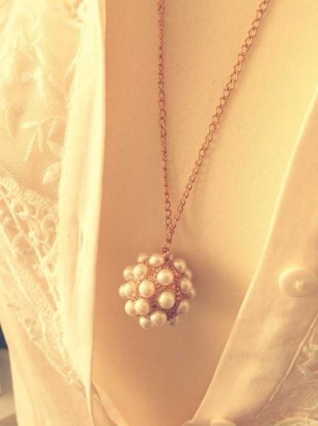 Kette mit Perlenanhänger