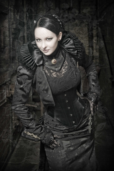 Bolero schwarz Schlüsselloch / selber genäht