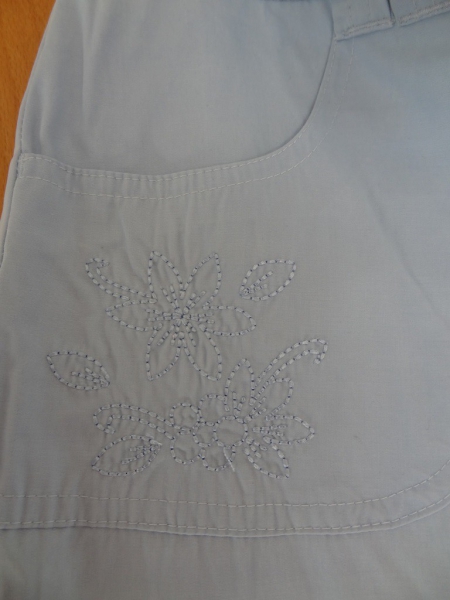 Schöne weiche hellblaue Hose für den Sport oder Alltag Gr. 152