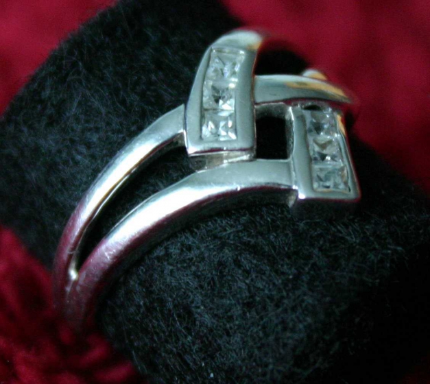 Echt Sterlingsilber Ring mit Strasssteinen