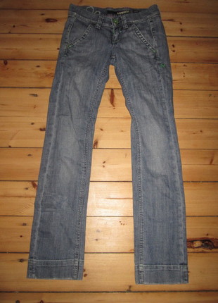 tolle Miss Sixty Jeans in W27 mit tollen grünen Details