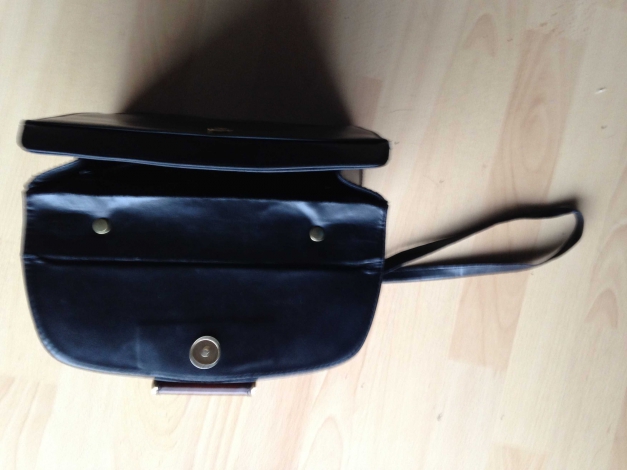 schwarze Tasche, Handtasche Leder