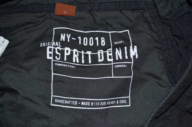 Esprit Kurze Hose in Schwarz