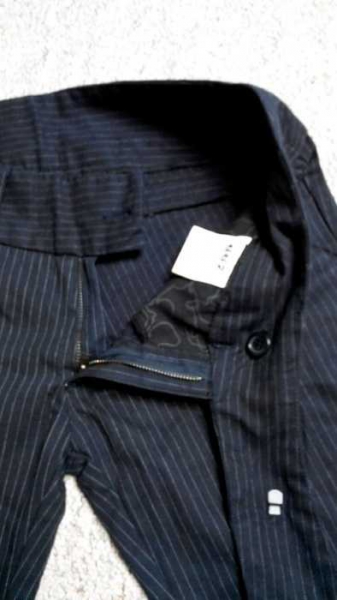 Schöne Nadelstreifen Jeans