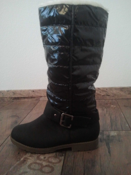 Schwarze Damen Winterstiefel Gr. 38