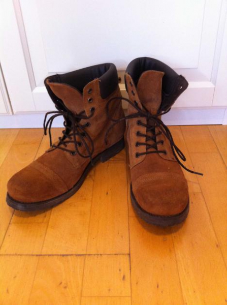 Braune Wildleder Boots