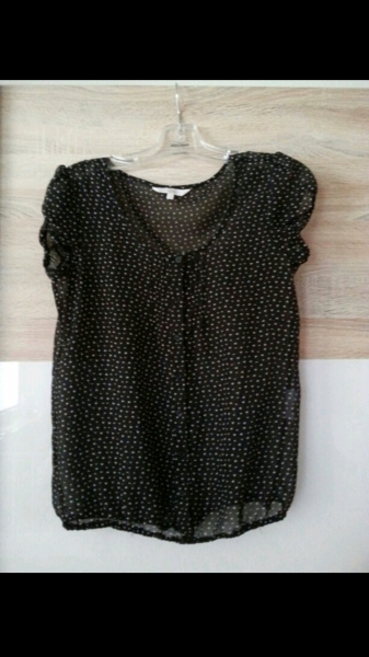 Schöne schwarz, weiße bluse 