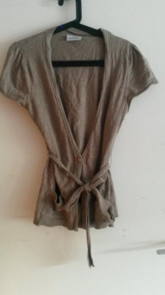 wie neu! kurzärmliges Strickjäckchen