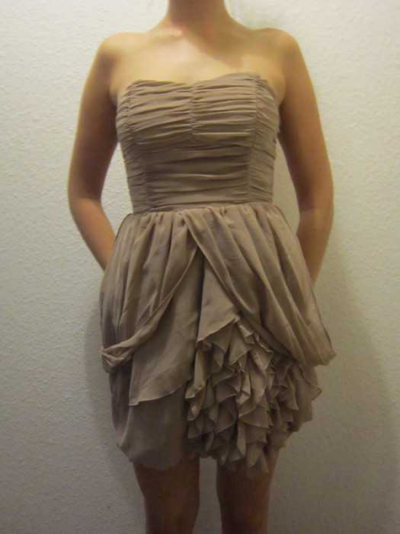 H&M Kleid Abendkleid kurz nude mit Rüsche schick feierlich