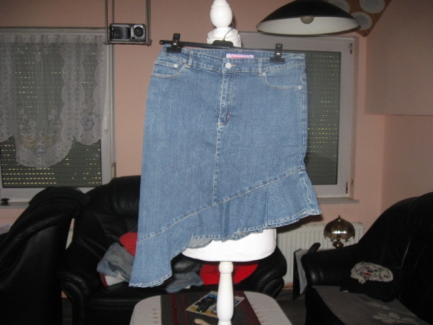 *** Asymmetrisch ~ Rüschen ~ Jeans ~ Rock *** 