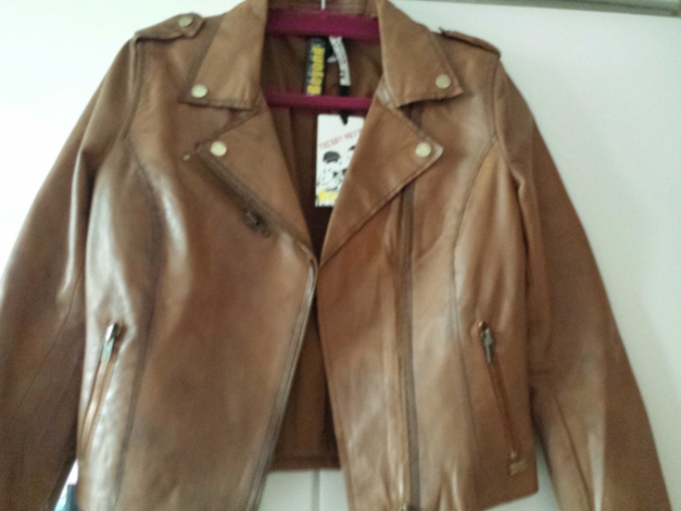 Braune Lederjacke im Bikerlook sehr modern