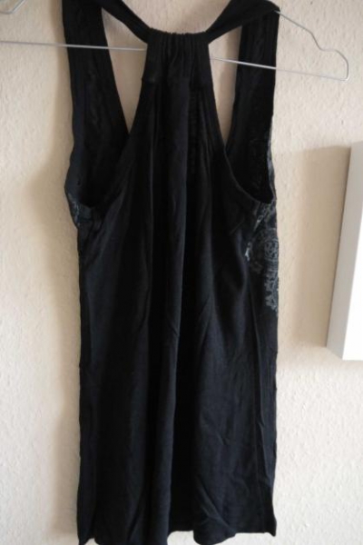 Schickes schwarzes Top 