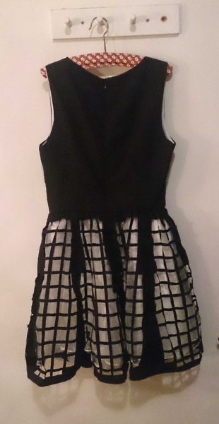 Schwarz-Weißes Kleid von Graffith