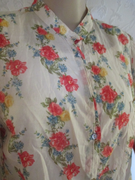 NEU Blumen Blüten Flower Power Langarm Bluse Tunika 