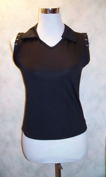 COLOURS OF THE WORLD// Rockiges Biker-Shirt (Gothic)