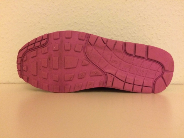 Nike Air Max 1 Essential Women Sneaker