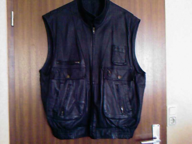styliche Lederweste schau mal richtig schönes schwarz Gr.56/58 Maßen beachten Gothik