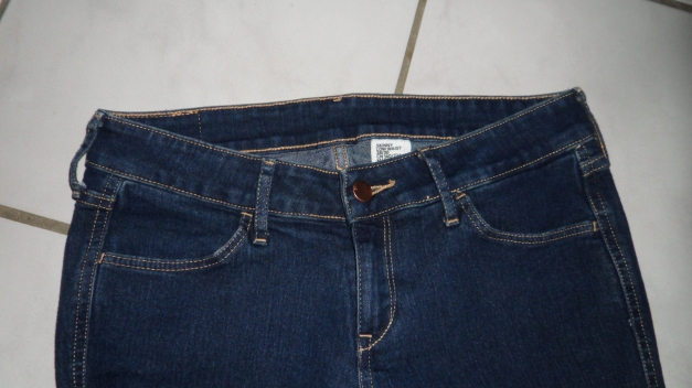 Jeansröhre - Röhre - Röhren- Stretchjeans - H & M 28/30 - Top - 