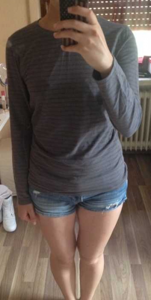 gestreifter Pulli