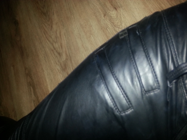 Lederhose mit Riffel