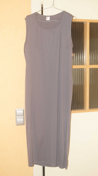 Langes Kleid mit Chasuble Größe 44