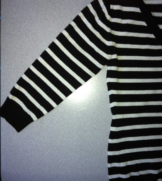 Schwarz Weiß gestreifter Pulli - H&M - NEU