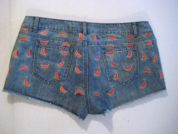 Jeansshorts mit Melonen
