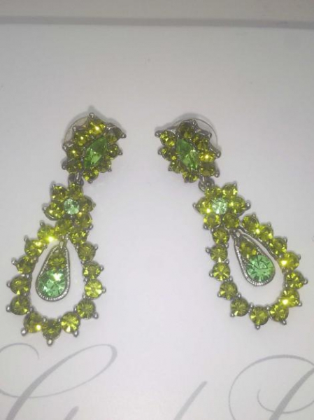 Grüne Strassohrringe