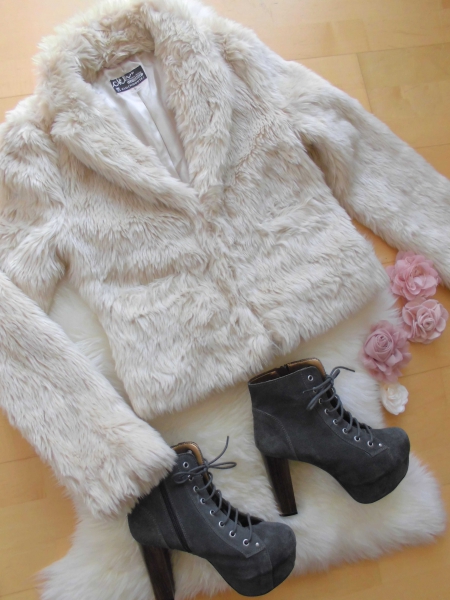 NEU Traumhafte helle Felljacke / Gr. 34